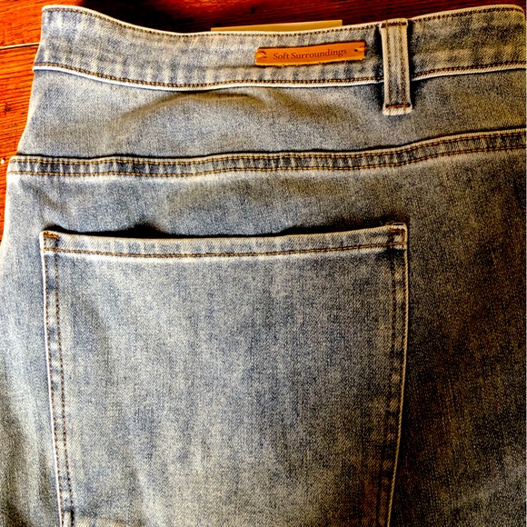 Gorgeous Studded Ultimate Denim Soft Surroundings Plus Size Jeans - Picture 5 of 10